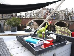 Houseboat Prinsheerlijk