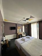 Retro Suites