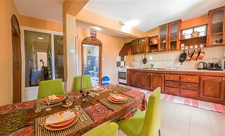 Sunset Villa