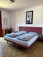 Euro Hotel