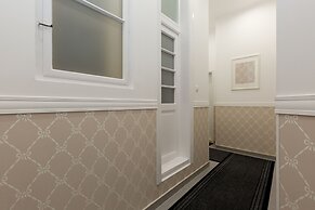 Budapest Holidays Harmony