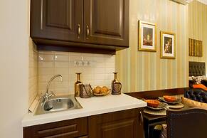 Budapest Holidays Harmony