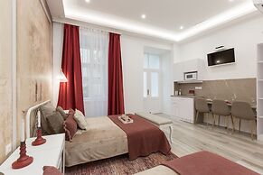 Budapest Holidays Harmony