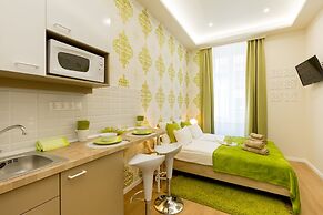 Budapest Holidays Harmony