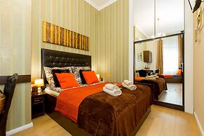 Budapest Holidays Harmony