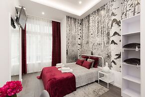 Budapest Holidays Harmony