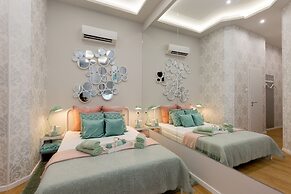 Budapest Holidays Harmony