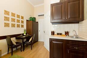 Budapest Holidays Harmony