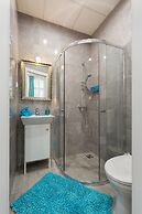 Budapest Holidays Harmony