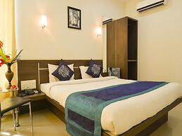 OYO 4437 Hotel Sai Sakha