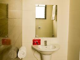 OYO 4437 Hotel Sai Sakha