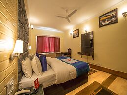 OYO 5174 Hotel Pamposh