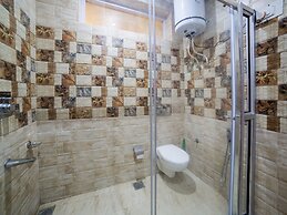 OYO 5174 Hotel Pamposh