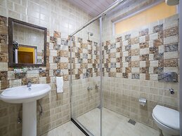 OYO 5174 Hotel Pamposh