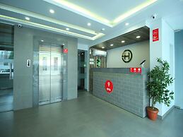 Hotel Limra Vadodara