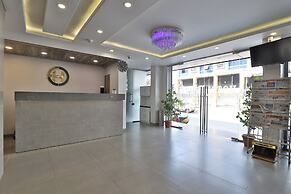 Hotel Limra Vadodara