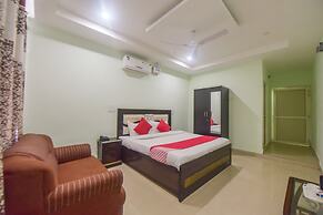 OYO 10566 Hotel Shanti Guest House