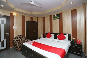 OYO 10592 Hotel Ganga Palace