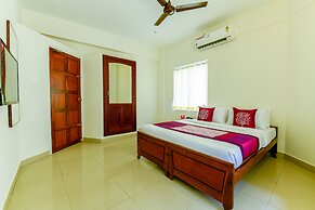 OYO 11328 Hotel Chandrika Residency