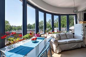 Island Hostel - Adults only