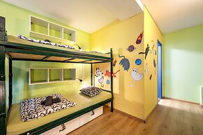 Island Hostel - Adults only