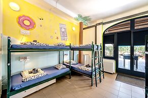 Island Hostel - Adults only