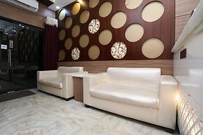 OYO 10969 Hotel US Residency