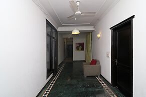 OYO 10969 Hotel US Residency