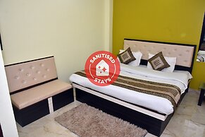 OYO 10969 Hotel US Residency