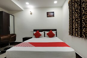 OYO 10595 Hotel Mirras