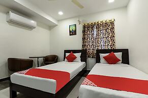 OYO 10595 Hotel Mirras