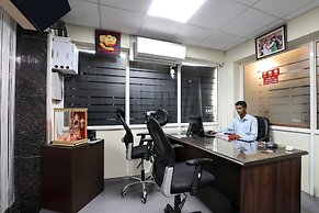 OYO 10595 Hotel Mirras