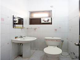 OYO 8672 Hotel Friends