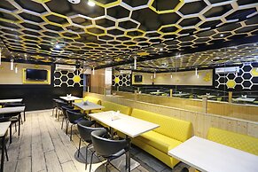 OYO 8672 Hotel Friends