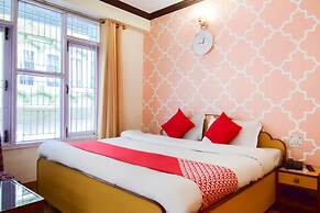 OYO 10692 Hotel Shubham