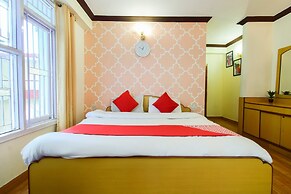 OYO 10692 Hotel Shubham