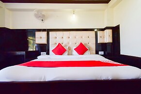 OYO 10692 Hotel Shubham