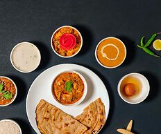 OYO 20008 SilverKey Madhapur