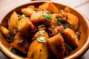 OYO 20008 SilverKey Madhapur