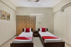 OYO 20008 SilverKey Madhapur