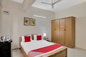 OYO 20008 SilverKey Madhapur