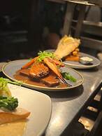 The Boars Head Hotel