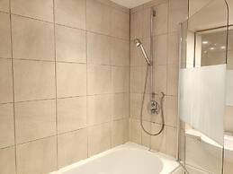 Still Life St. Paul's Executive