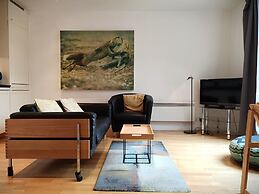 Still Life St. Paul's Executive