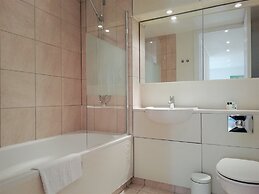 Still Life St. Paul's Executive