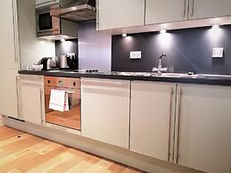 Still Life Tower Hill Executive