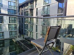 Still Life Tower Hill Deluxe