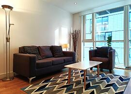 Still Life Tower Hill Deluxe