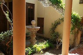 FN460- Charming Cozy Luxury Villa