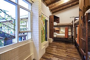 Secret Garden - Hostel